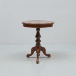 1173 3218 PEDESTAL TABLE